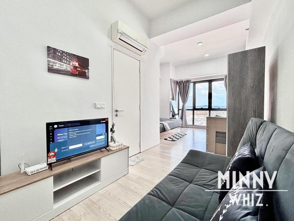 Revo Pavilion2 Skypool 4-5pax Pangsapuri *