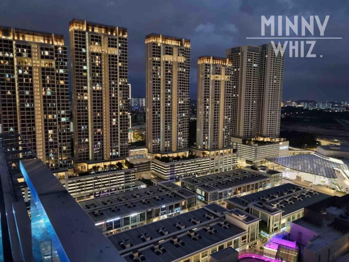 Pangsapuri Revo Pavilion2 Skypool 4-5pax Kuala Lumpur